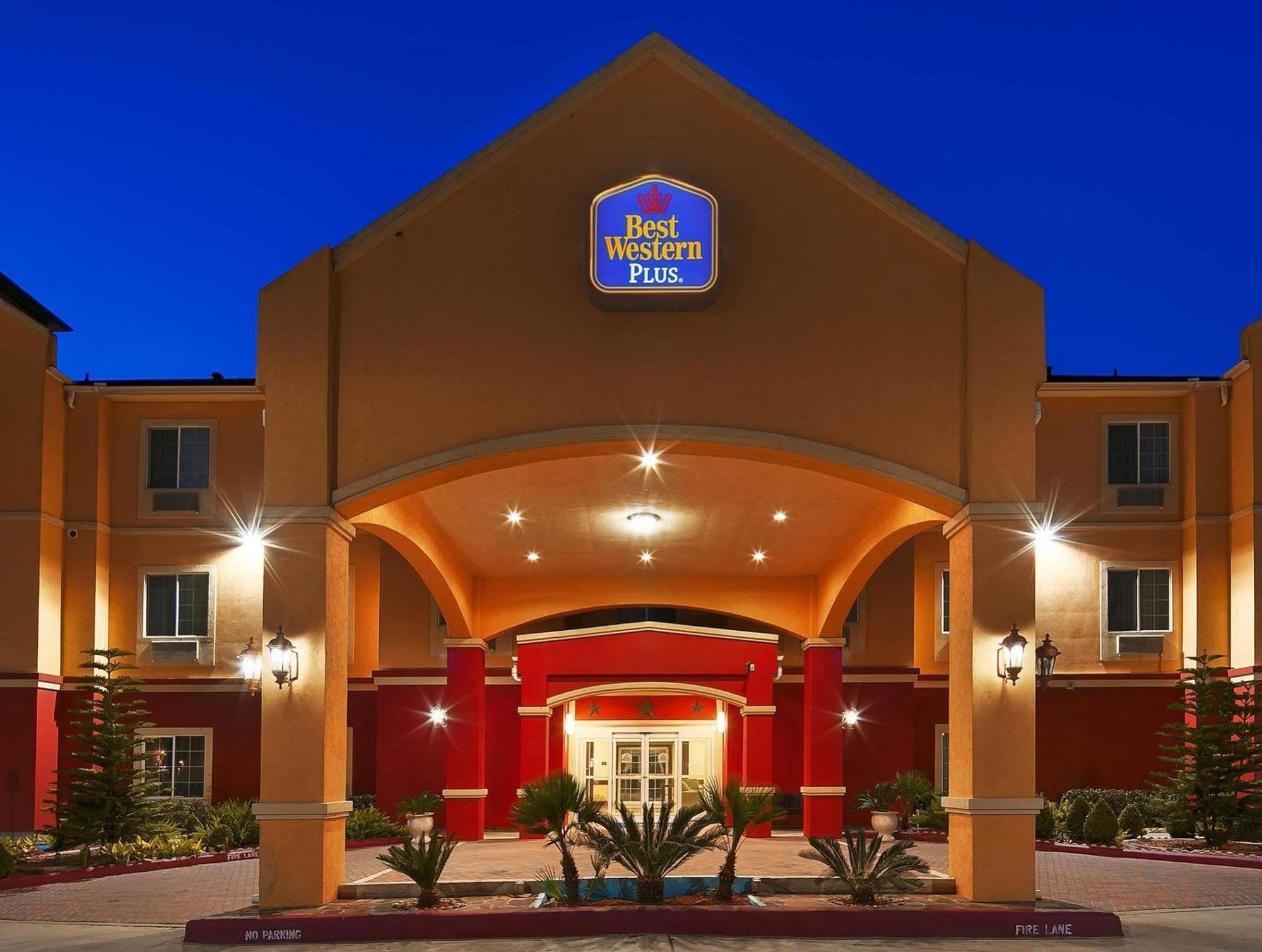 Best Western Plus Manvel Buitenkant foto