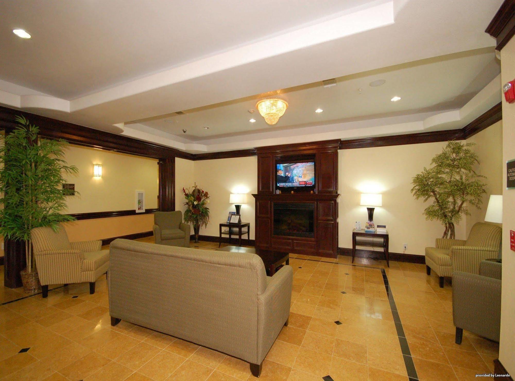 Best Western Plus Manvel Buitenkant foto